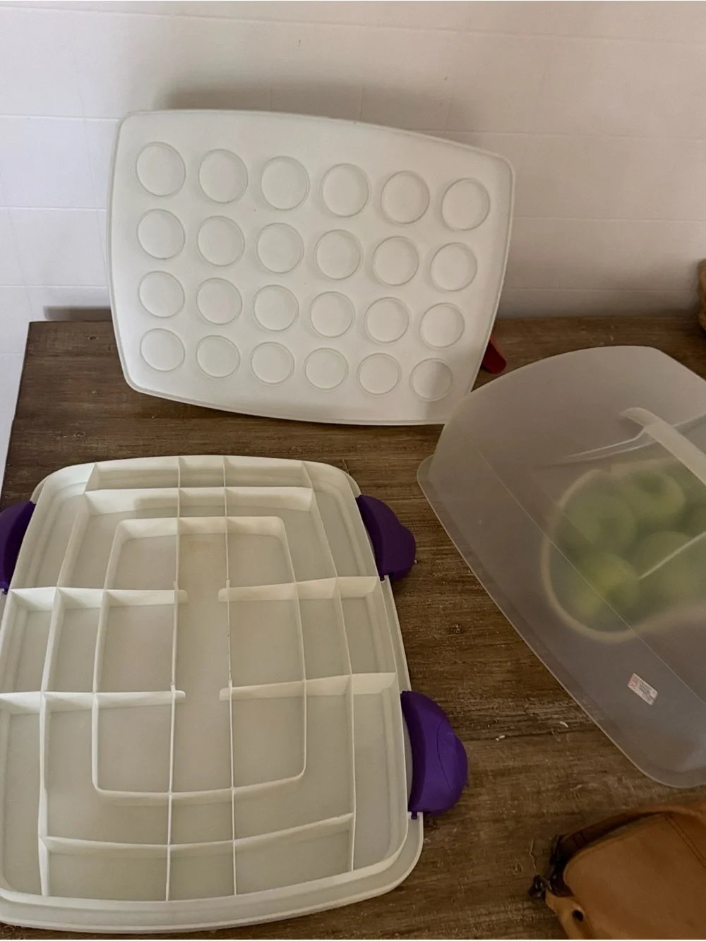 Wilton Ultimate 3-in-1 Cake and Cupcake Carrier
